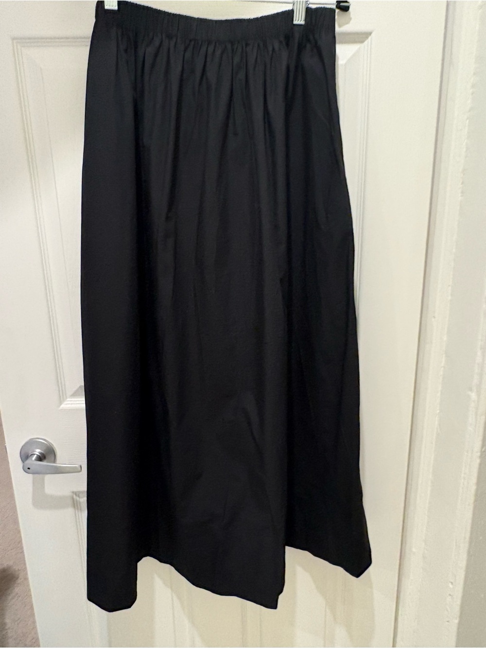 NWT Quince 100% Organic Cotton Black Midi Skirt Size Medium Elastic Waist - Picture 3 of 9